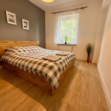 Yacht - Zeglarska Giżycko